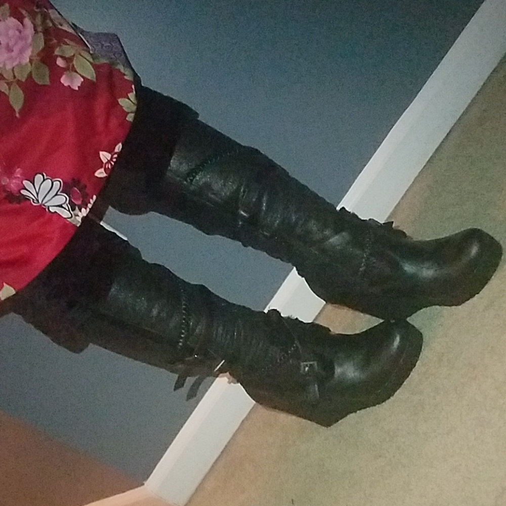 Sexy wedge knee high fur boots